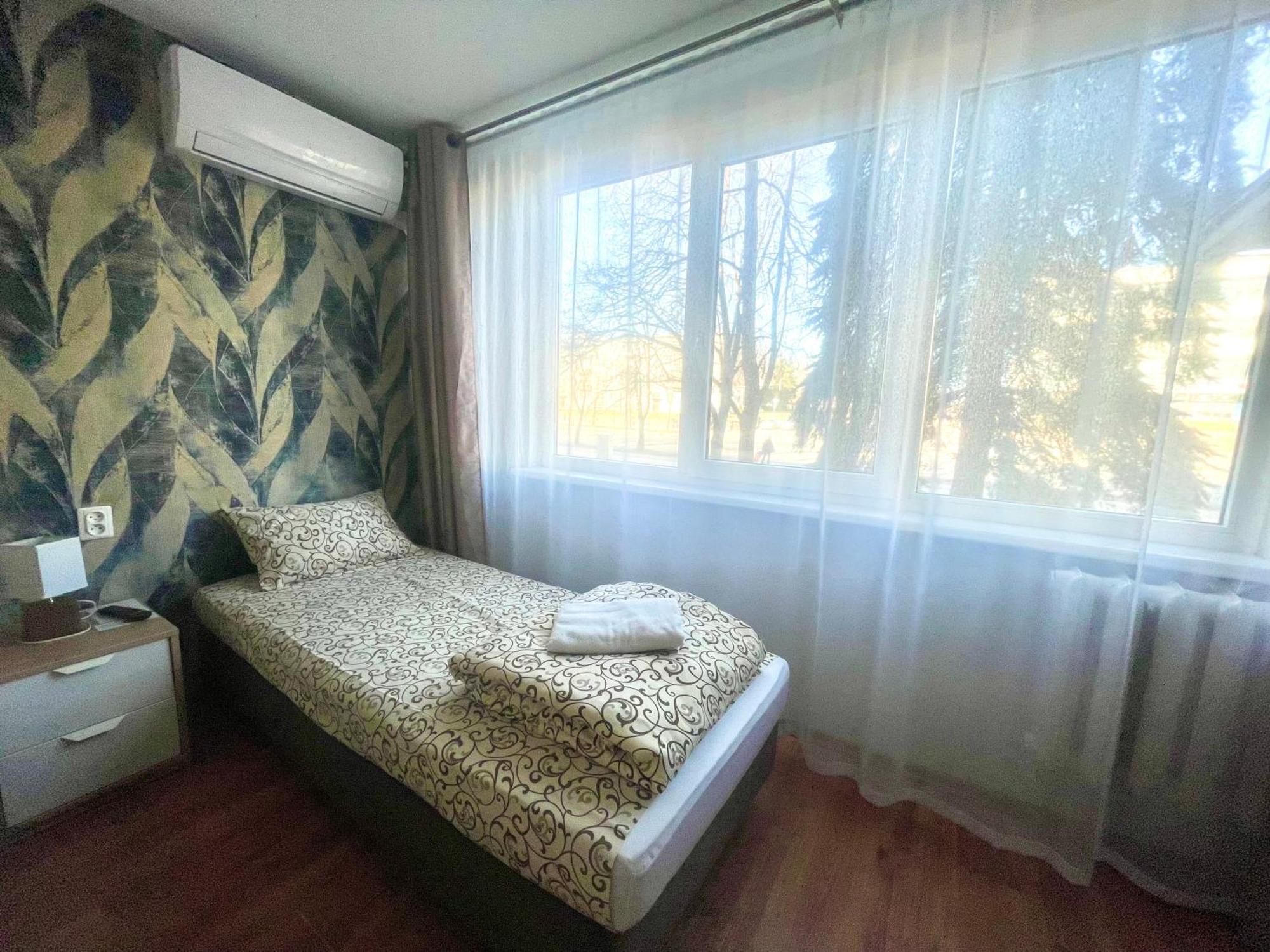 Savan House "Easy Kaunas" Exteriör bild